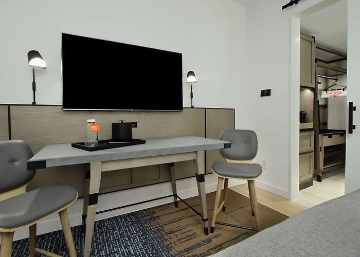 Canopy By Hilton Downtown Short North 4*